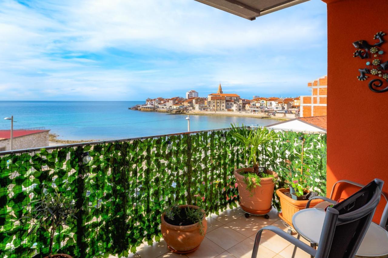 Apartment Ares 13 In Umag Center Eksteriør billede