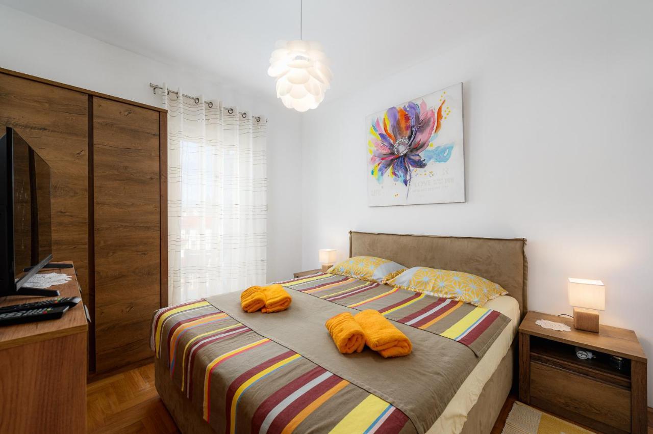 Apartment Ares 13 In Umag Center Eksteriør billede