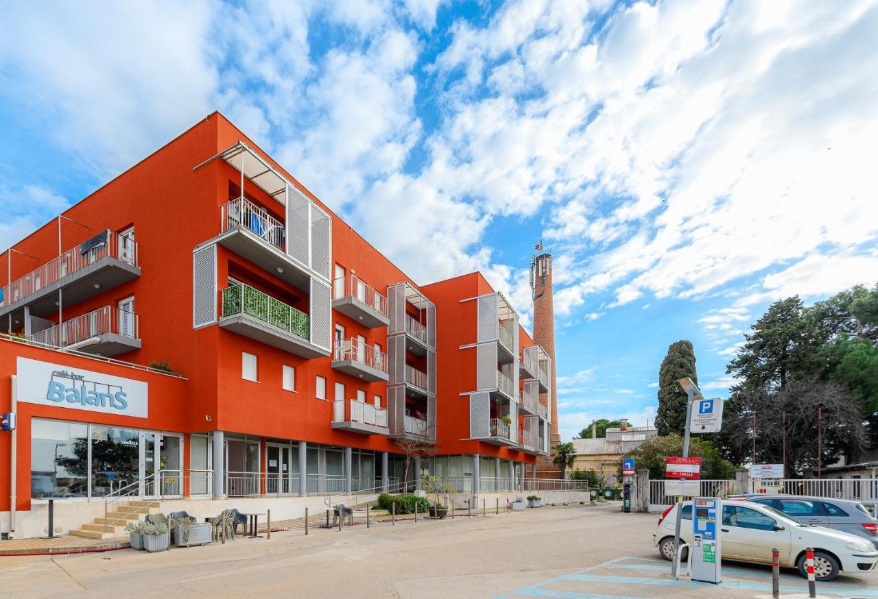 Apartment Ares 13 In Umag Center Eksteriør billede